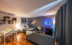 Sensational Studio In Brussels City Fantastic Location